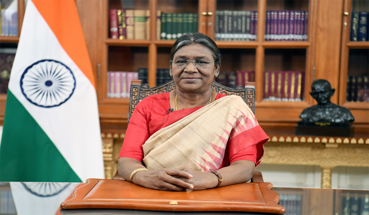 President Of India Extends Greetings To People On Easter Eve