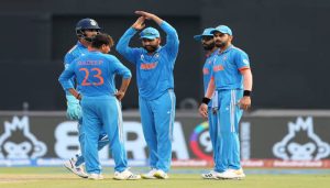 India Vs Pakistan: Middle order collapse for Pak; target of 192 for India