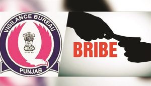 Ludhiana: Recovery agent caught red-handed accepting bribe of Rs 10,000