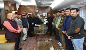 Himachal BJP meets Governor Shukla, demands floor test today of Sukhu Govt