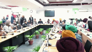 Union Ministers Proposed to Give MSP on 4 Crops On 5 Year Contract Basis In 5 Hour Long Marathon Meeting , Farmer leaders took two days to brainstorm