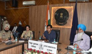 MC Elections: First day of withdrawal of nominations in Jalandhar, 448 candidates filed papers in 85 wards