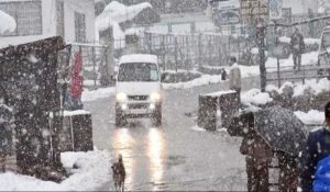 Tourists to celebrate White Christmas: Fresh snowfall in Shimla, Kufri and Narkanda