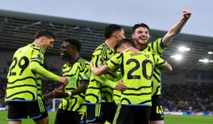 Premier League: Arsenal beat Brighton to reclaim top spot