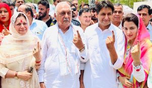 Vote in Large numbers: Congress candidate from Rohtak Deepender Hooda casts vote in native village