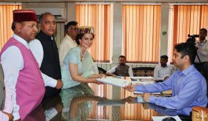 HP Lok Sabha Elections: BJP candidate from Mandi Actress Kangana Ranaut files nomination