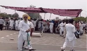 Uproar before PM Modi’s rally in Gurdaspur: Farmers protesting at Babbri bypass