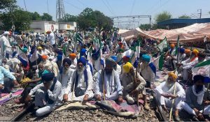 Farmers agitation: 35 trains of Rishikesh and Jammu Tawi diverted