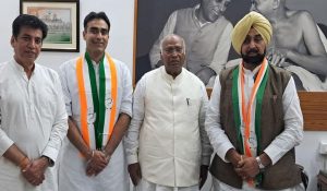 Former Kharar MLA Jagmohan Kang rejoins Congress