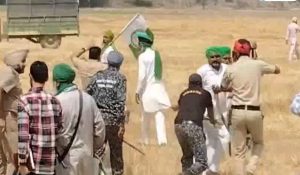 Farmers stops election campaign of BJP candidate Parampal Kaur Sidhu in Bathinda
