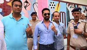 Actor Ayushmann Khurrana casts vote in Chandigarh