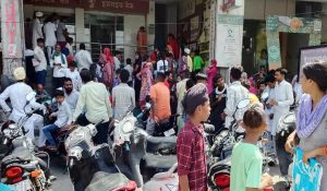 Citizens queue up at aadhar centres as Ration stops without KYC