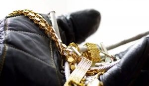 One lakh cash and jewellery steals in Sirsa