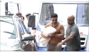 Newly become daddy Varun Dhawan takes home baby daughter, wife Natasha from hospital