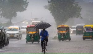 Heavy rain alert in four Districts of Punjab, People get relief from scorching heat after rain