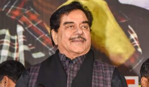 Shatrughan Sinha in hospital; 2 days after her daughter’s marriage, actress cares for her father