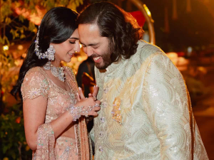 Kavita Seth adds musical touch to celebrations with ‘Iktara’ song in Anant-Radhika wedding