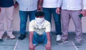 Police arrests drug smugglerwith Heroin worth Rs 20 lac