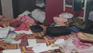 Burglars break into locked house, goods worth lakhs stolen