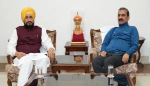 Jalandhar MP Charanjit Singh Channi meets Hiamchal CM Sukhu, discussion on Punjabi as second language in HP