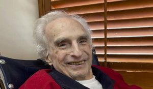 Veteran Hollywood producer Daniel Selznick dies at 88