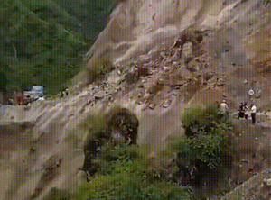 Paonta Sahib: Massive landslide blocks NH 707, causes vehicle backups and power outages
