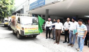 Stubble Burning Problem: DC flags off publicity vans to sensitize farmers of harmful effects, visit hotspot villages spreadawareness 
