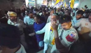 Attempt to attack AAP Convenor and former Chief Minister Arvind Kejriwal in Delhi