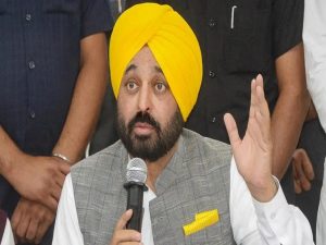 CM Bhagwant Mann felicitates meritorious students, praises rural talent and education reforms