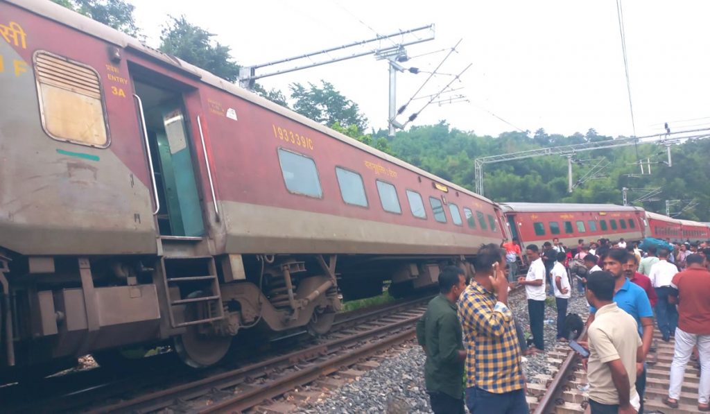 Lokmanya Tilak Trian Derailed