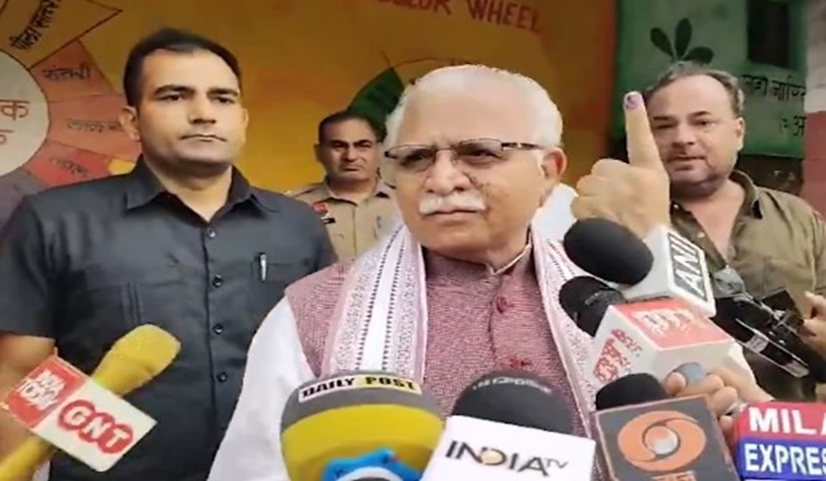 Union Minister Former CM Manohar Lal Khattar Cast Vote In Karnal 