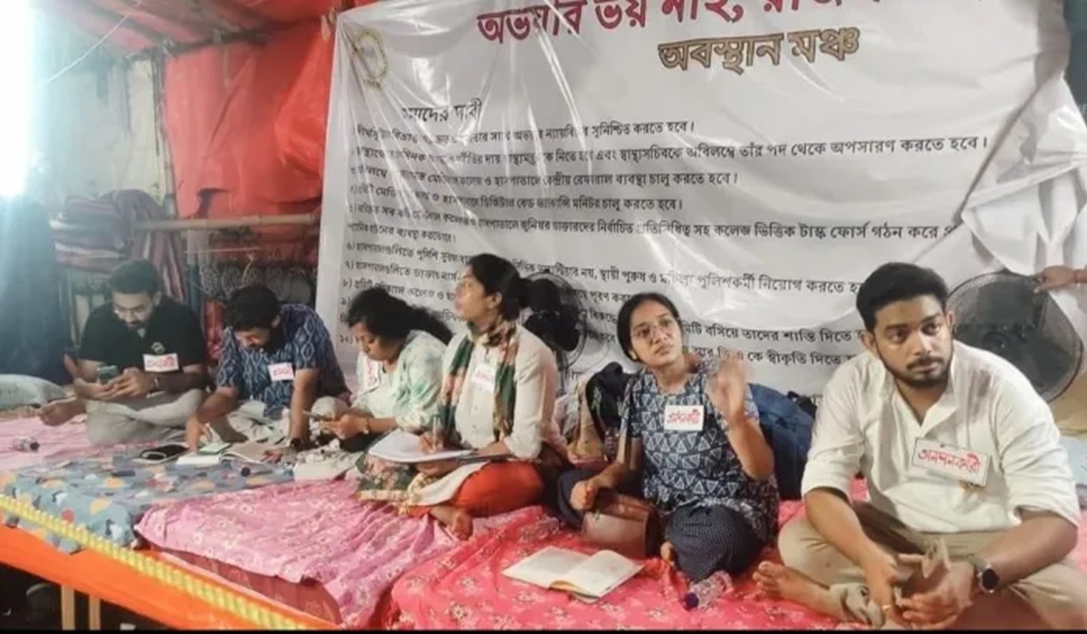 RG Kar Doctors Start Hunger Strike 