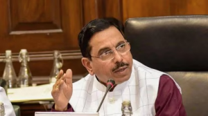 Congress protests demanding Pralhad Joshi’s dismissal and arrest of kin