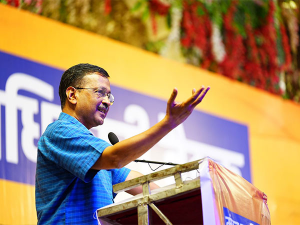 Kejriwal holds marathon AAP meet, urges party workers to redouble efforts