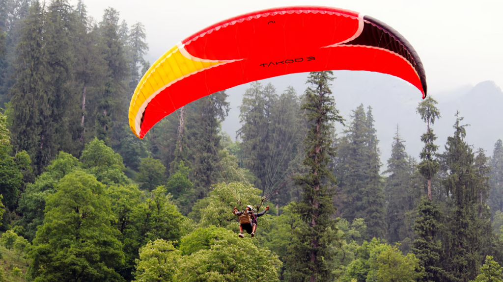 another foreign paraglider crashes to death in manali