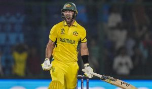 Glenn Maxwell becomes third Australian to complete 10,000 T20 runs