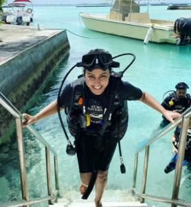Hina Khan goes snorkeling in Maldives: The ocean humbles me