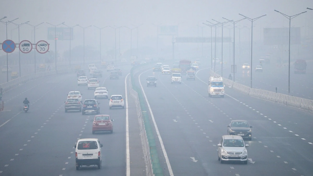 delhi pollution: schools turn to online classes except for 10th, 12th standard