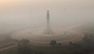 Pakistan: Three-year-old approaches court as Lahore remains world’s most polluted city
