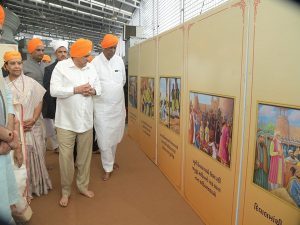 Gujarat Chief Minister Bhupendra Patel honours Veer Bal Diwas served langar to devotees at Gurdwara