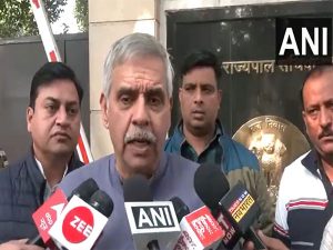 Congress leader Sandeep Dikshit meet Delhi LG calls for investigation against Arvind Kejriwal