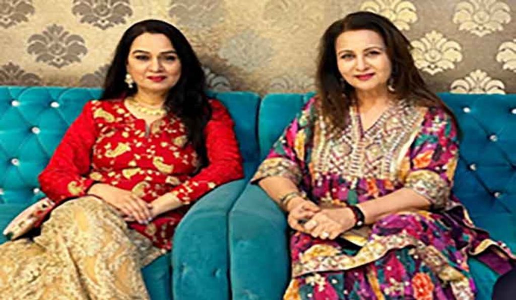 Padmini Kolhapure and Poonam Dhillon