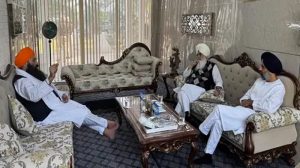 Dera Beas chief along with successor meet head of Haryana Gurdwara Committee
