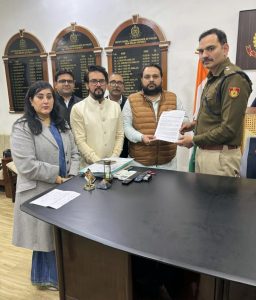 Parliment scuffle: After BJP, now congress leaders delegation file complaint