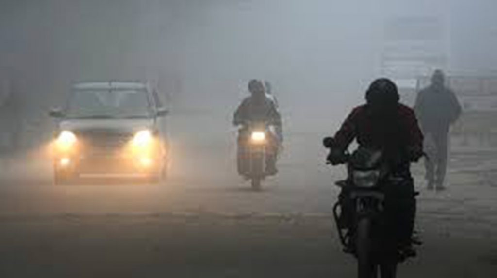 Northwest and Central India to witness temperature drop, dense fog in next three days: IMD