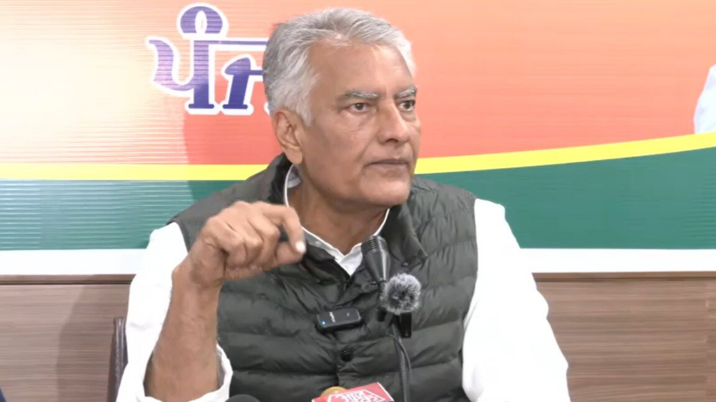 Punjab BJP President Sunil Jakhar Criticizes Congress MPs for Failing Farmers' Voices Amid Protests