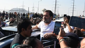 Rahul and Priyanka Gandhi Stopped at Ghazipur Border While Heading to Violence-Hit Sambhal