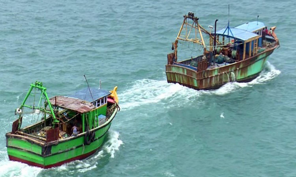 Sri Lankan Navy arrests 14 TN fishermen near Katchatheevu