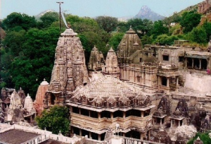 Eklingji temple in Udaipur bans mobile, short dresses
