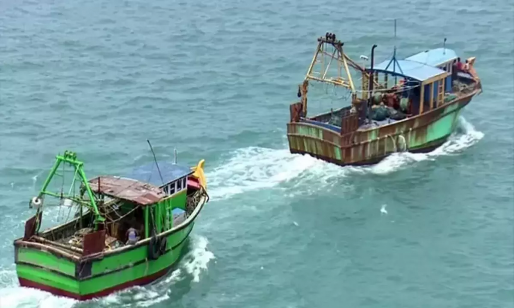 Sri Lankan Navy arrests 8 TN fishermen, seize two boats